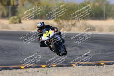 media/Oct-30-2022-CVMA (Sun) [[fb421c3cec]]/Race 16 Amateur Supersport Middleweight/